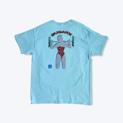 ブルーのTシャツ、背面にSUGARXロゴと女性のプリント