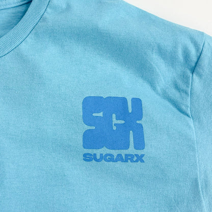 ブルーのTシャツ、青いSUGARXロゴのアッププリント